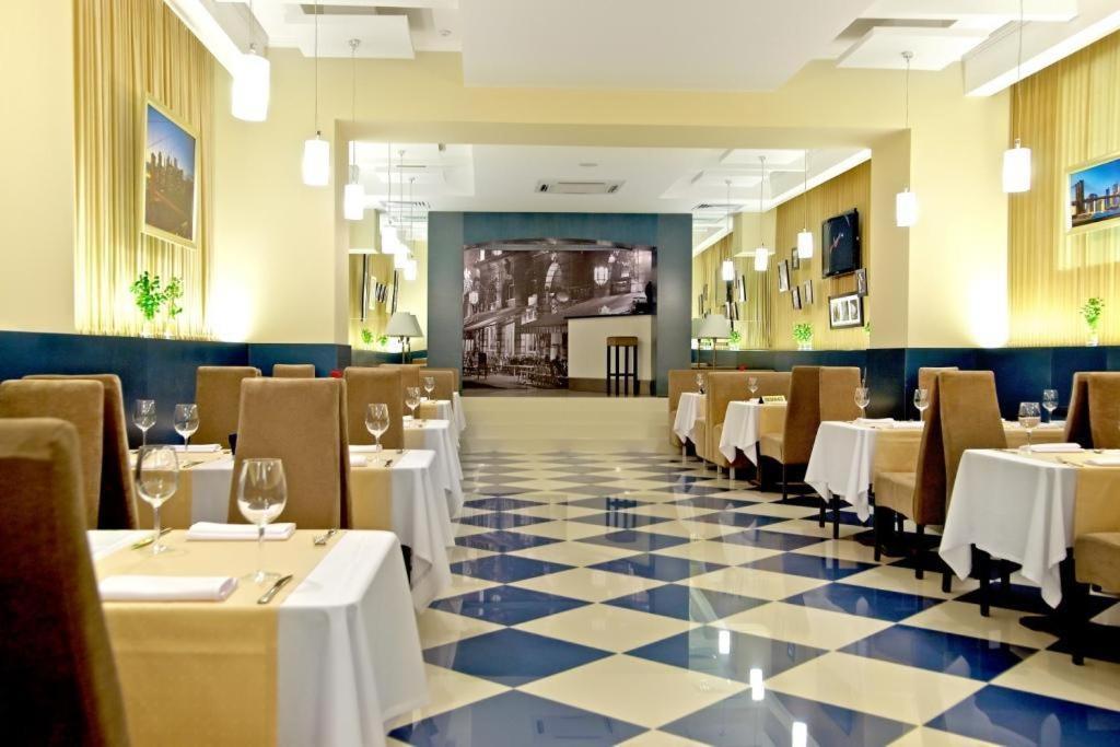 Teatralny Hotel Zaporizhia Kültér fotó